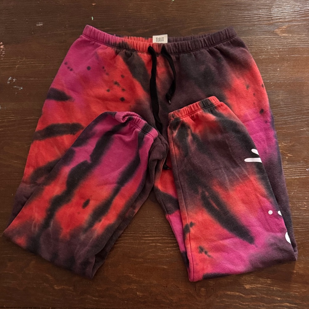 PINK Victoria's Secret women’s  Tie-Dye Sweatpants - Red, Purple & Black